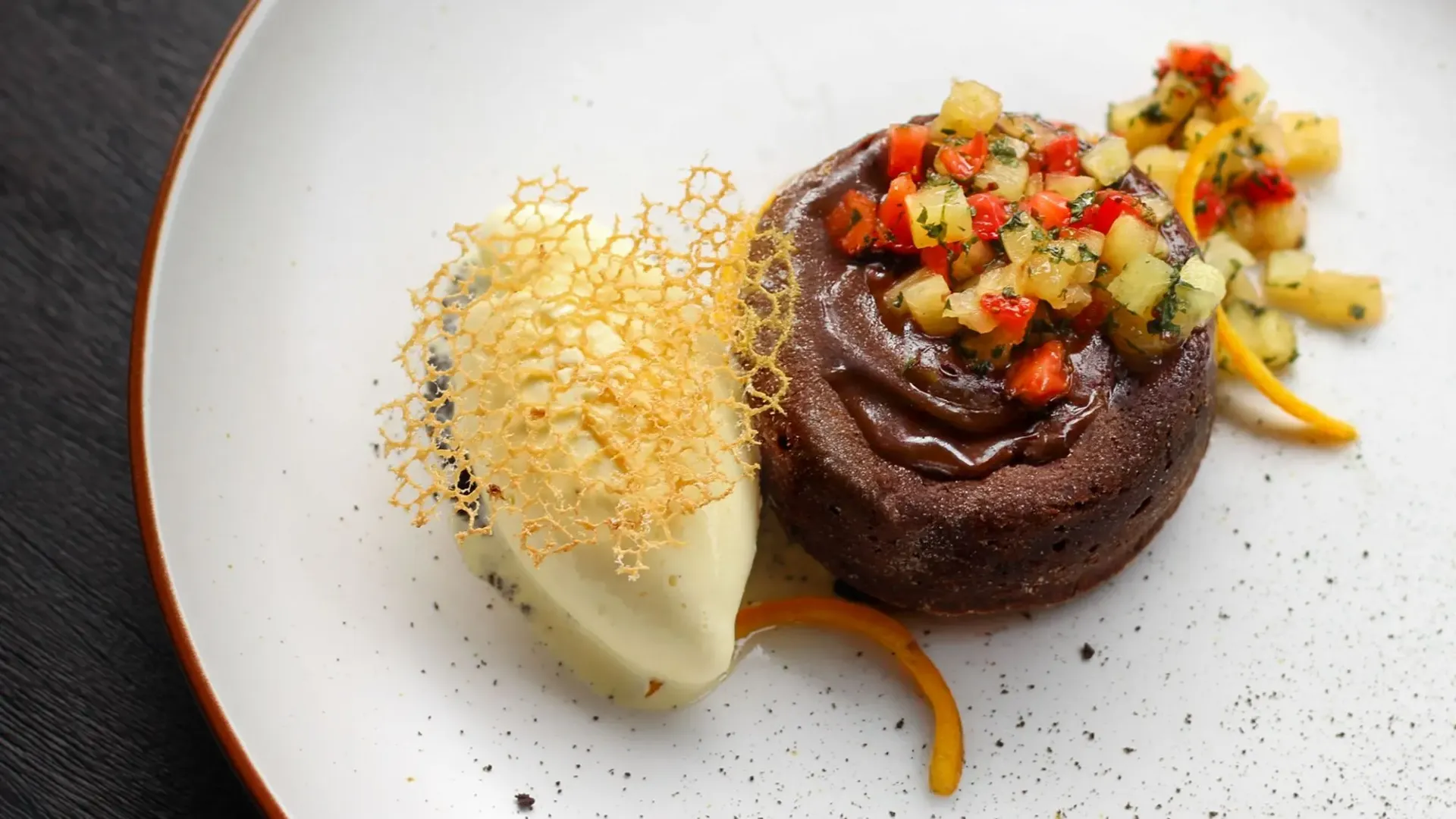 Crown Plaza Bajo Restaurant Menu